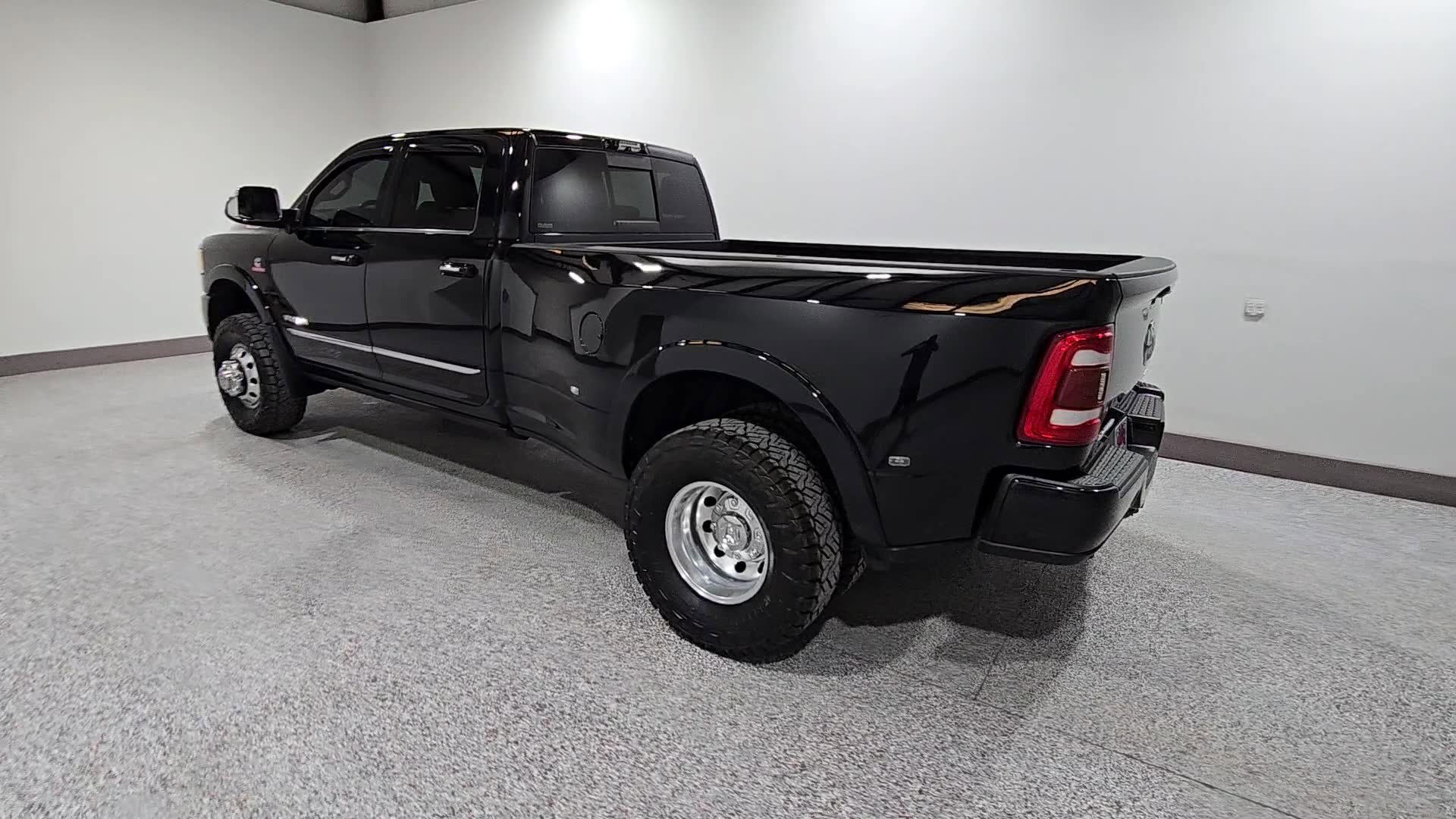 Used 2021 RAM 3500 Limited AWD/4WD video 2
