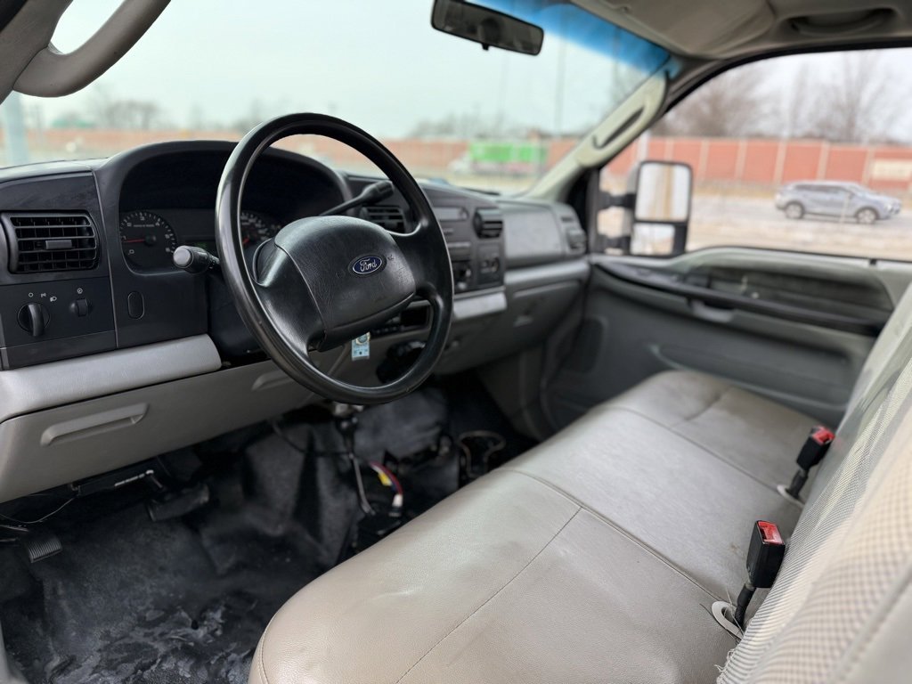 Used 2005 Ford F250 XL image 21