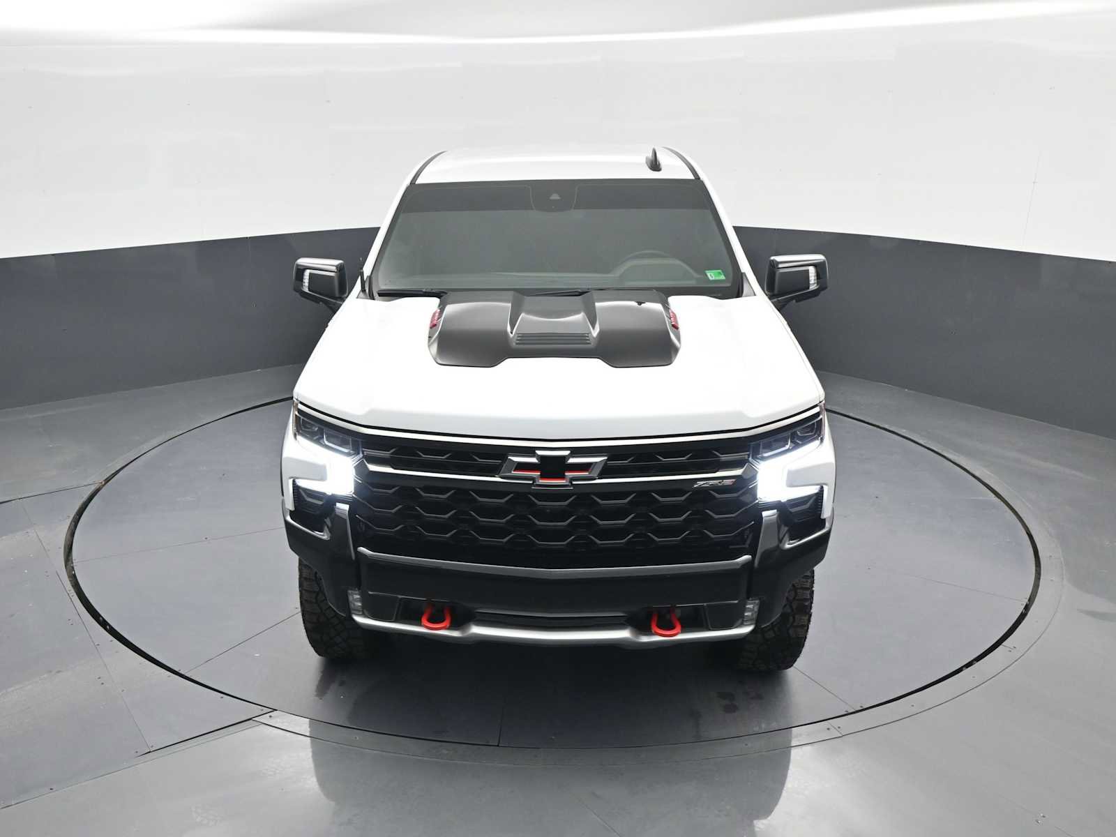 Used 2024 Chevrolet Silverado 1500 ZR2 image 33