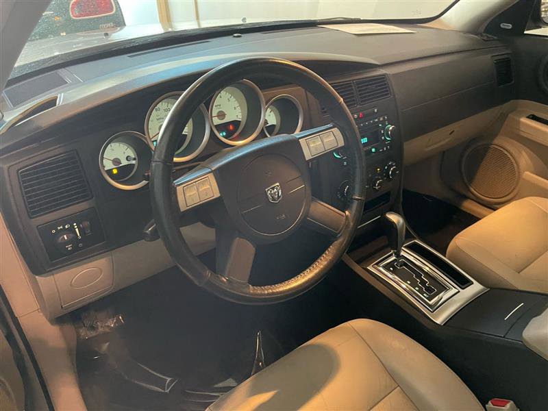 Used 2005 Dodge Magnum R/T w/ Convenience Group II image 36