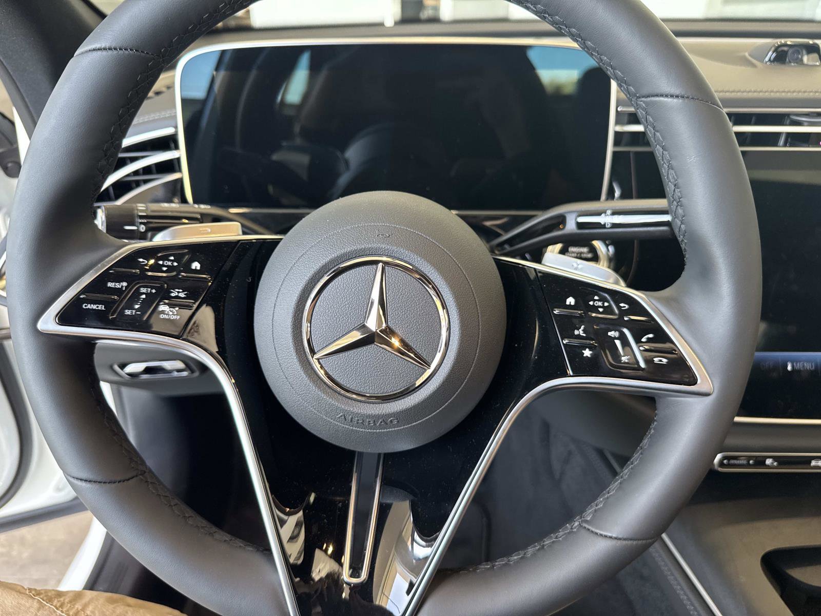 New 2026 Mercedes-Benz E 450 4MATIC Sedan image 24