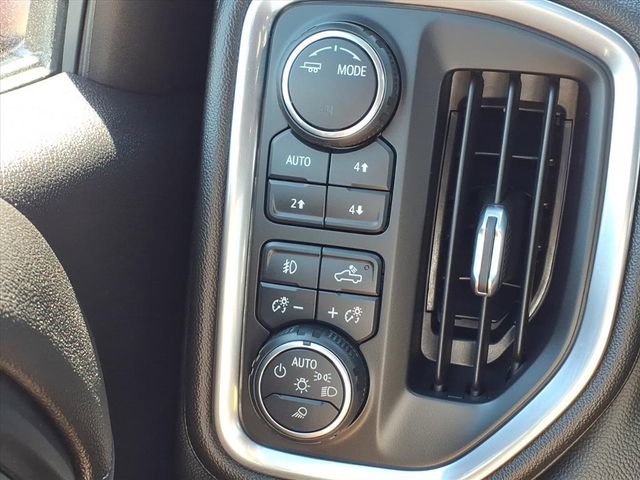 Certified 2020 Chevrolet Silverado 1500 LTZ w/ LTZ Premium Package AWD/4WD image 24