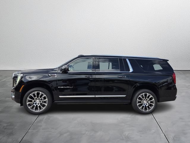 New 2026 GMC Yukon XL Denali w/ Denali Reserve Package AWD/4WD image 3