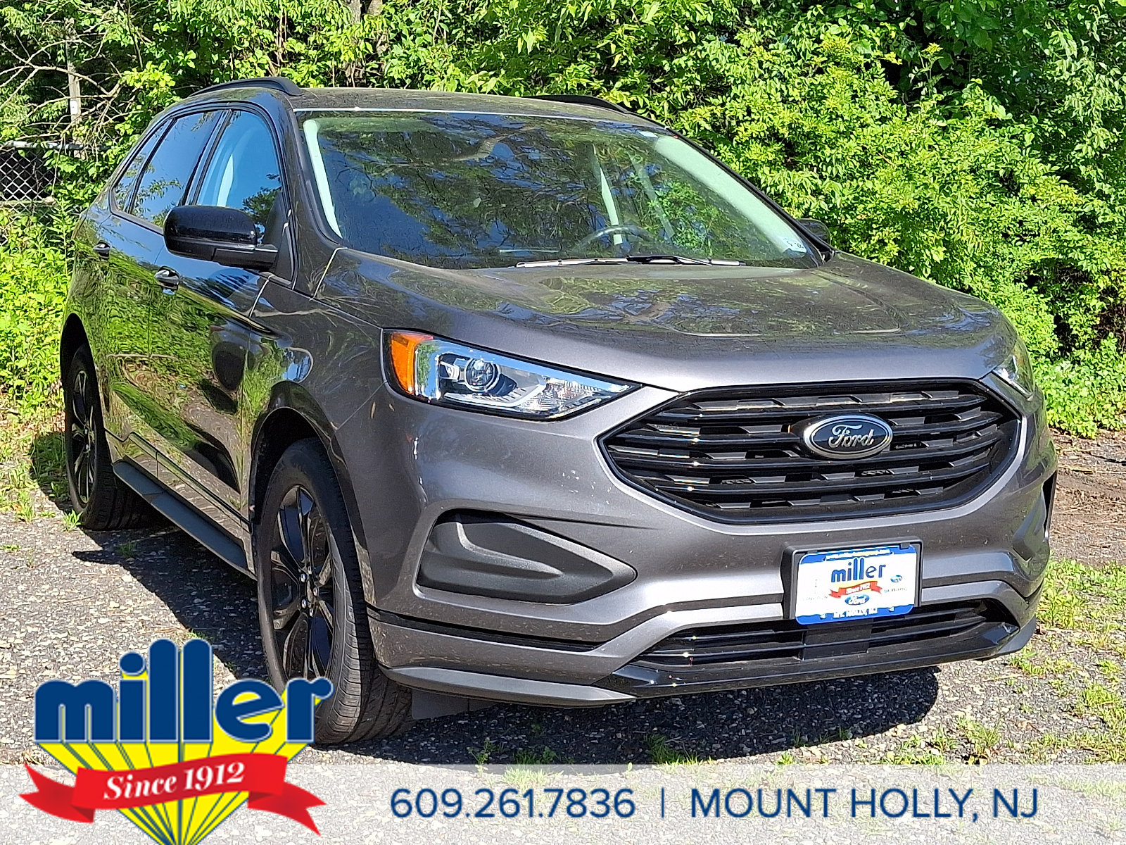 Certified 2022 Ford Edge SE w/ Black Appearance Package