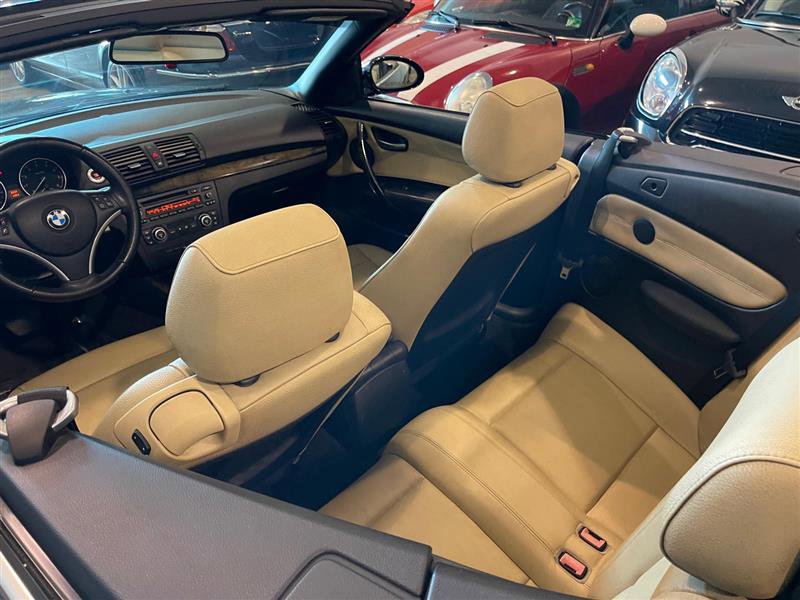 Used 2009 BMW 135i Convertible image 63