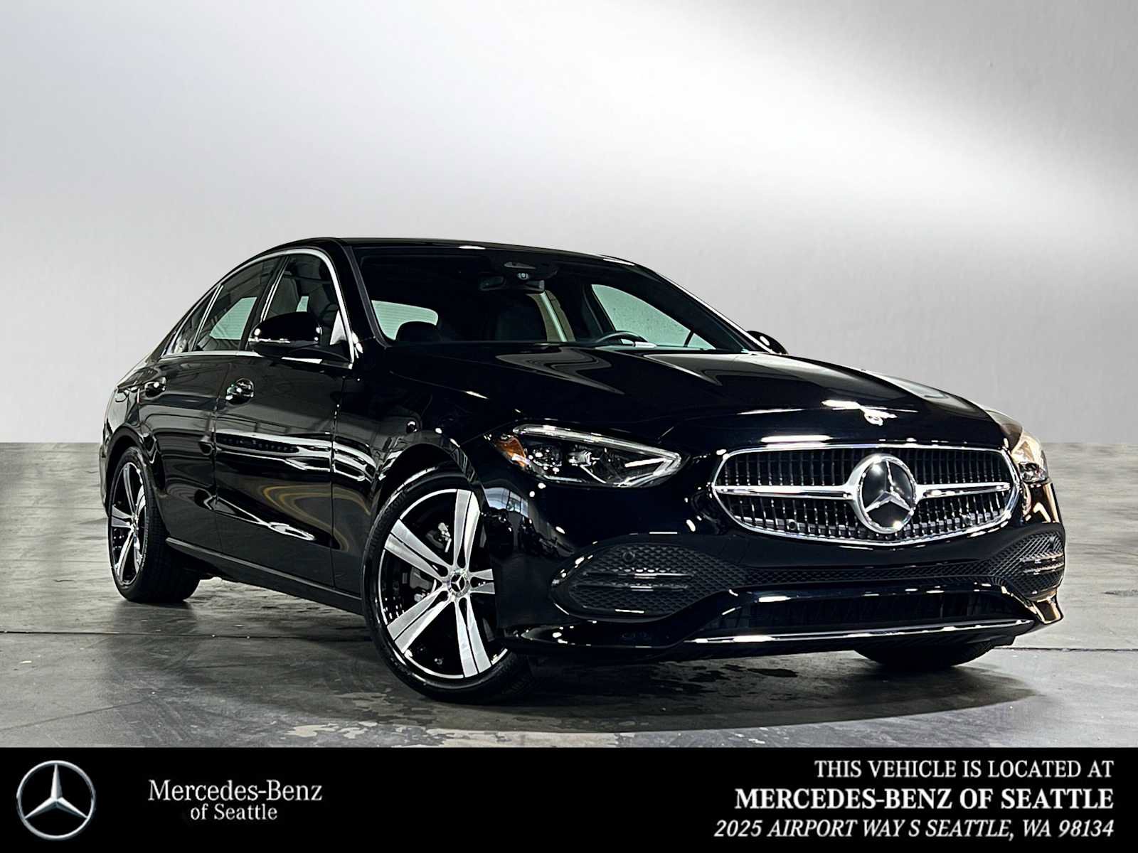 Used 2025 Mercedes-Benz C 300 4MATIC Sedan image 1
