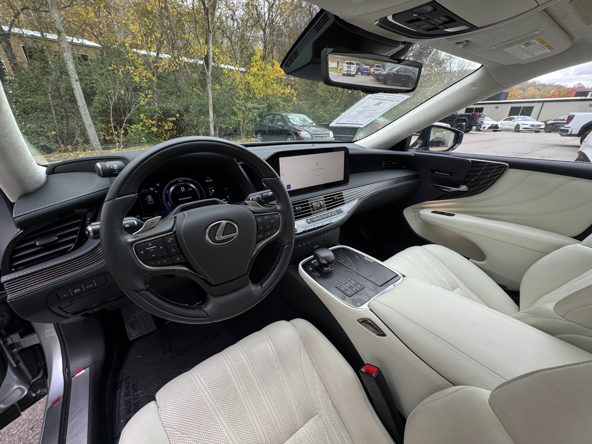 Used 2023 Lexus LS 500h AWD w/ Luxury Package image 23