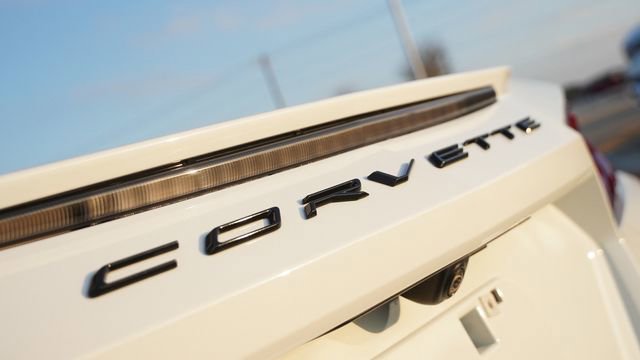 Used 2022 Chevrolet Corvette Stingray Preferred Cpe w/ Engine Appearance Package image 12