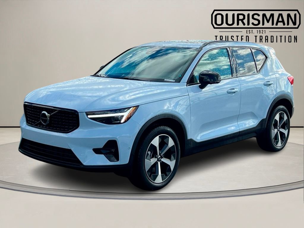 Used 2026 Volvo XC40 B5 Plus w/ Protection Package Premier AWD/4WD image 5