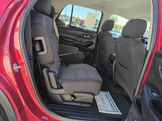 Used 2020 Chevrolet Traverse LT image 17