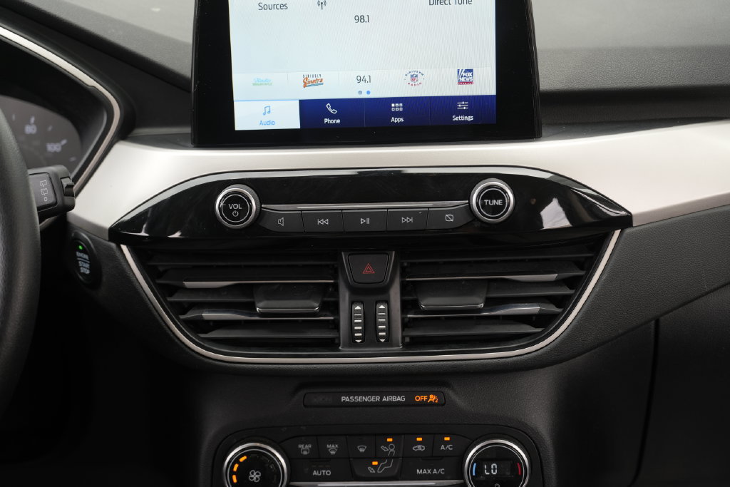 Used 2020 Ford Escape SE FWD image 39