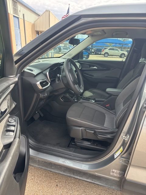 Used 2023 Chevrolet TrailBlazer LS image 6