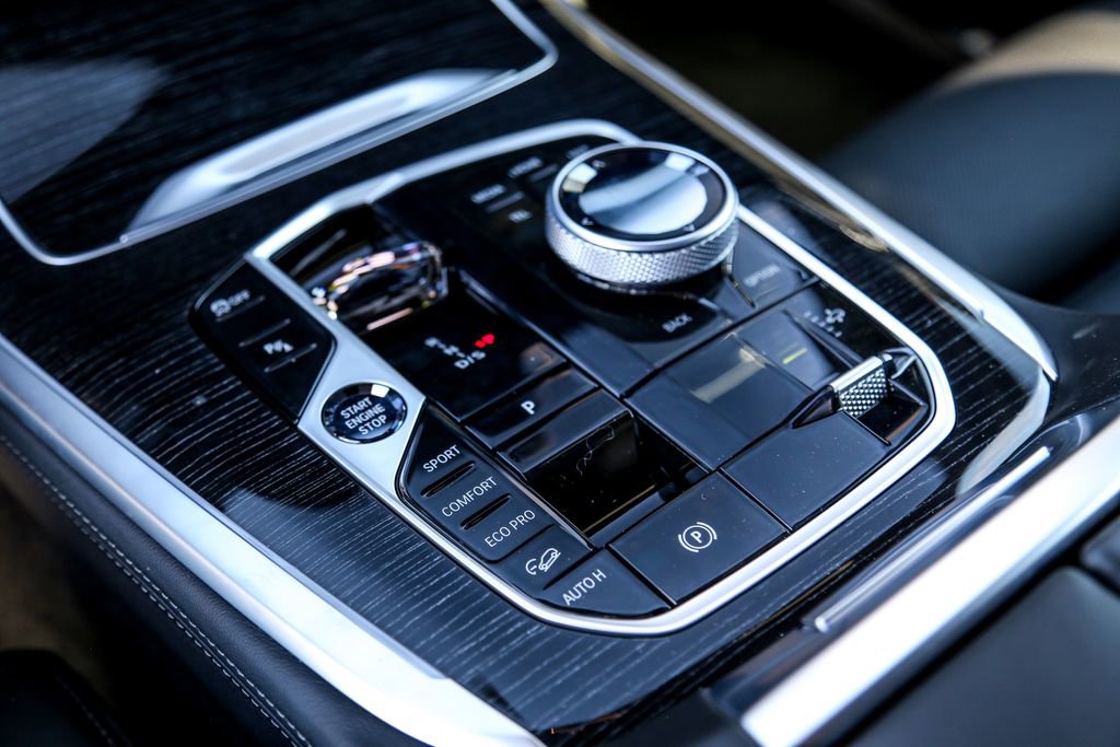 New 2026 BMW X7 xDrive40i w/ Executive Package image 15