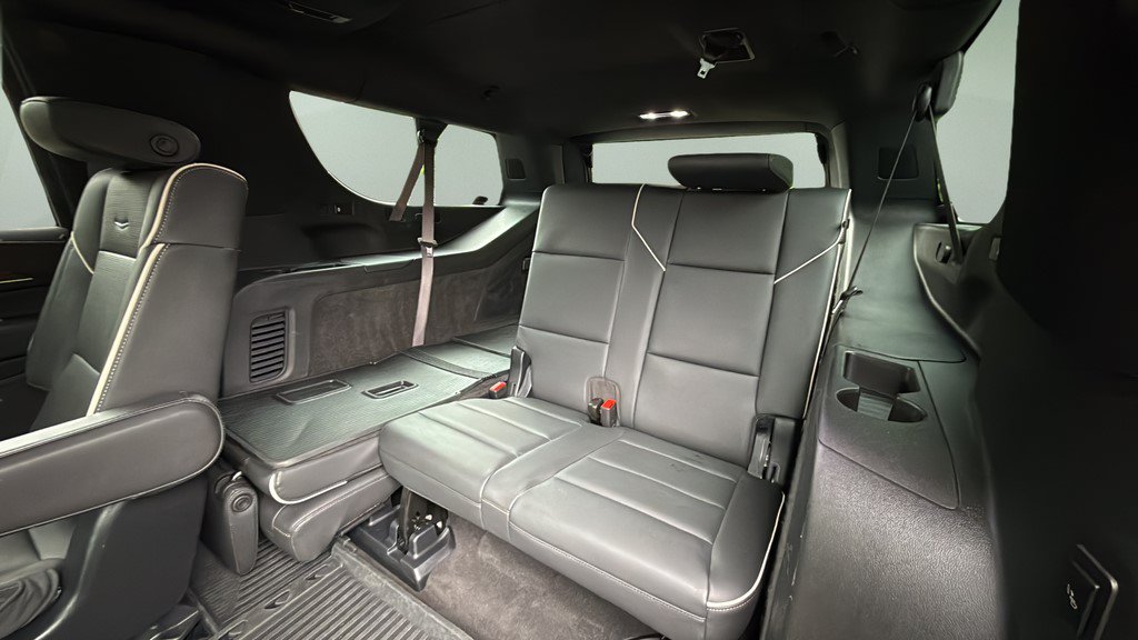 Certified 2024 Cadillac Escalade ESV Premium Luxury w/ LPO, Floor Liner Package AWD/4WD image 30