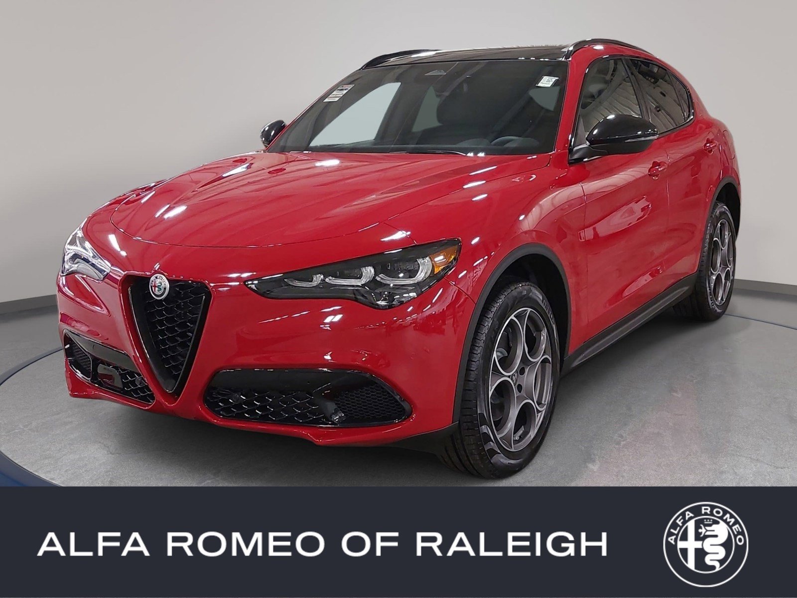 New 2025 Alfa Romeo Stelvio Sprint
