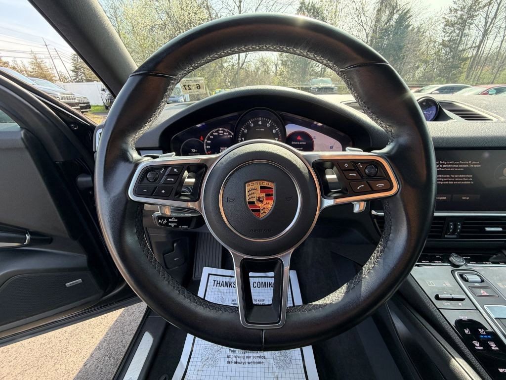 Used 2022 Porsche Cayenne image 14