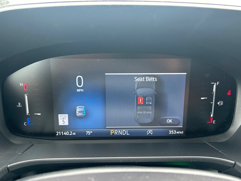 Used 2025 Ford Escape ST-Line w/ Tech Pack #1 FWD image 17