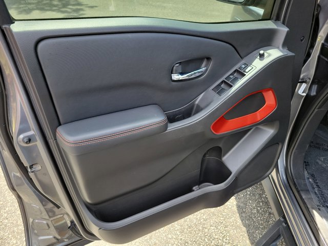 Used 2022 Nissan Frontier PRO-4X w/ Technology Package image 17