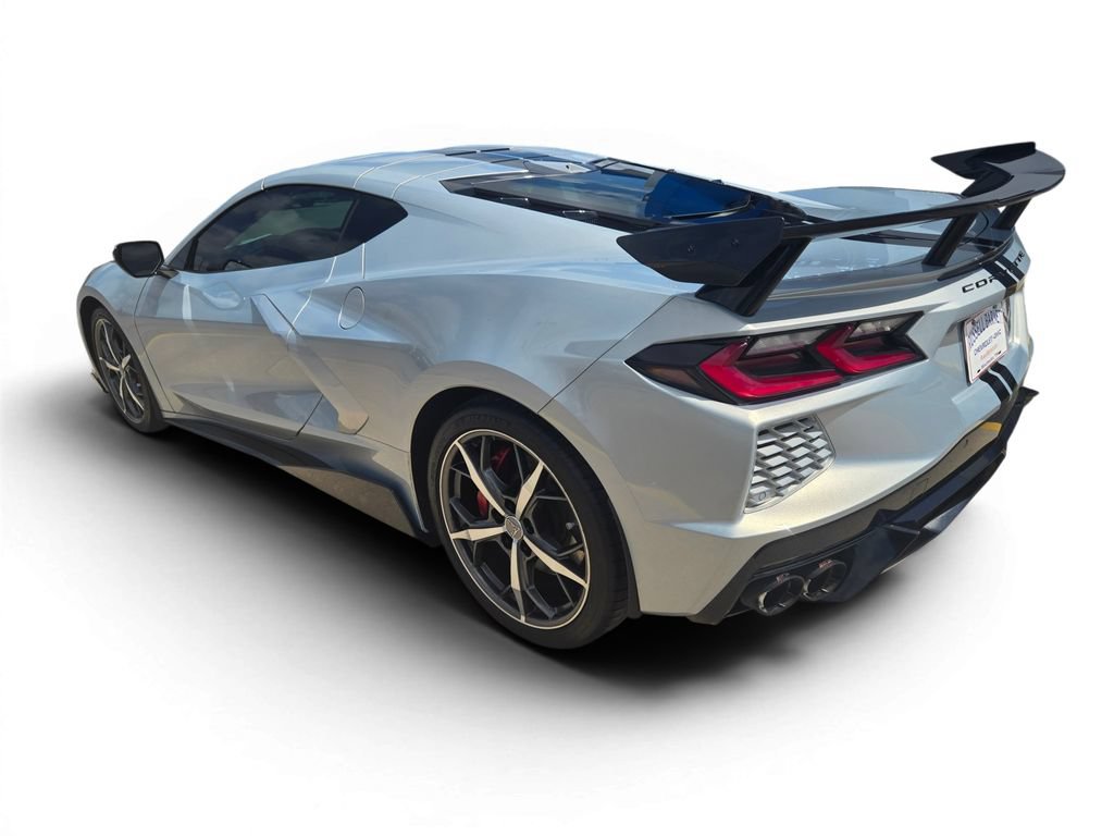 Used 2021 Chevrolet Corvette Stingray Premium Cpe w/ Z51 Performance Package RWD image 3