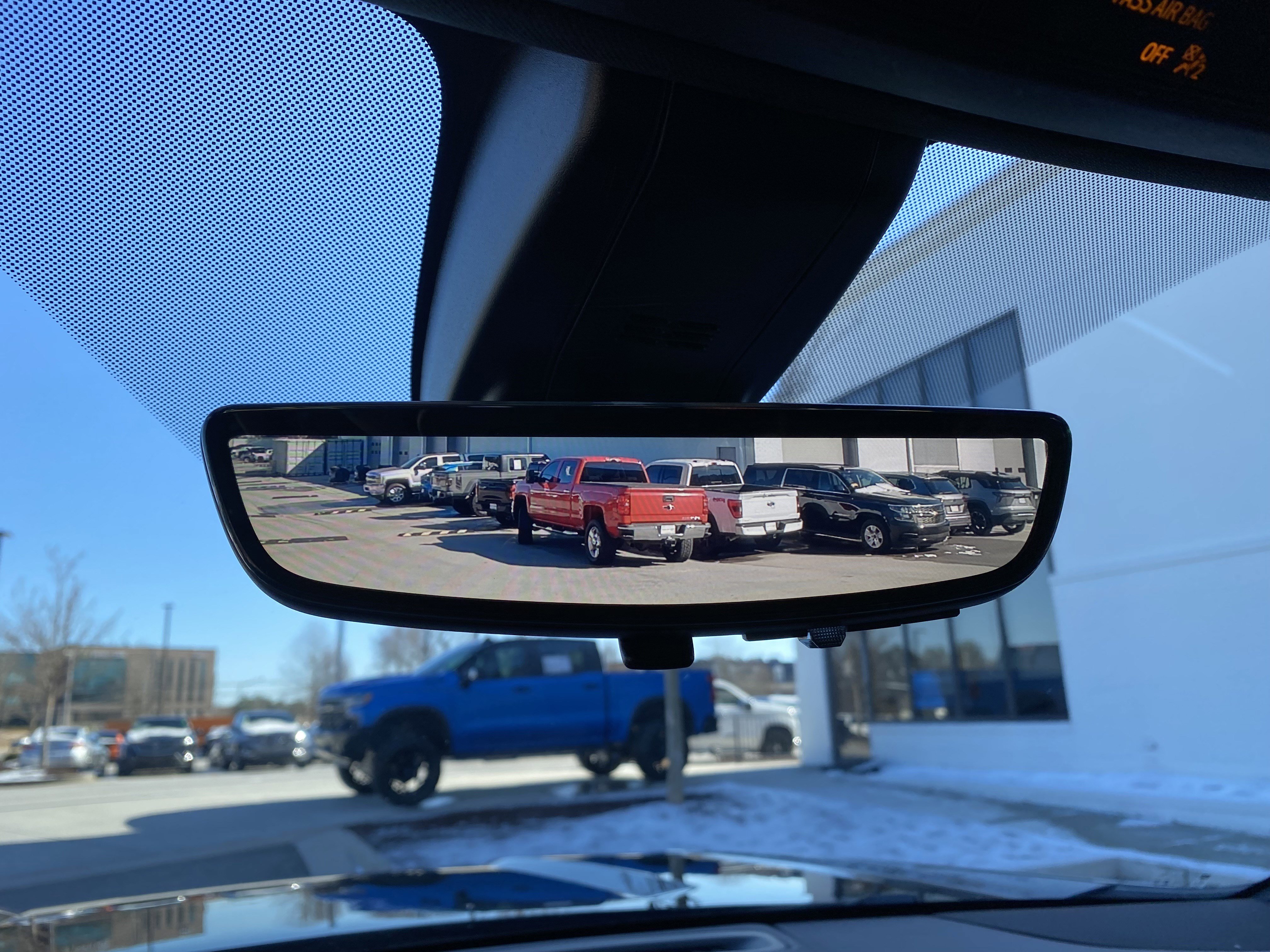 Used 2021 GMC Yukon Denali w/ Denali Premium Package image 34