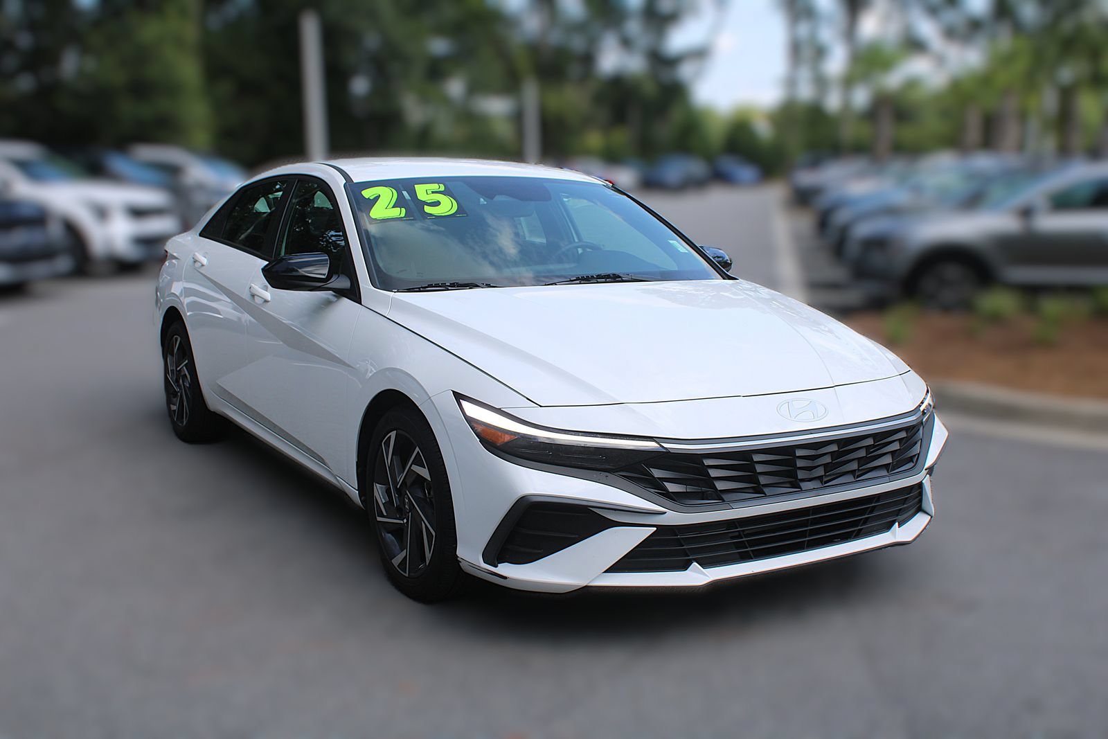 Used 2025 Hyundai Elantra Sport FWD image 15