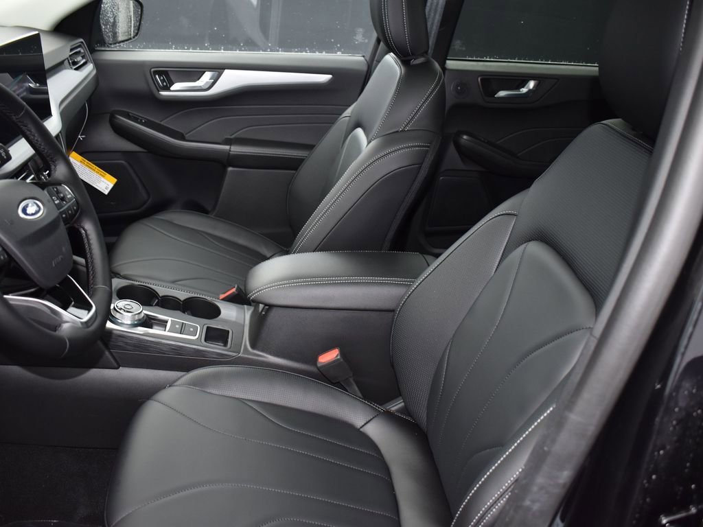 New 2025 Ford Escape SE w/ PHEV Premium Package FWD image 9