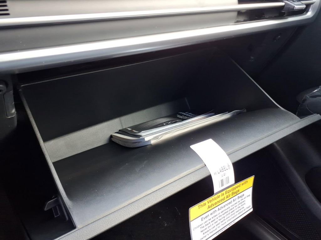 New 2026 Hyundai Tucson SE image 23