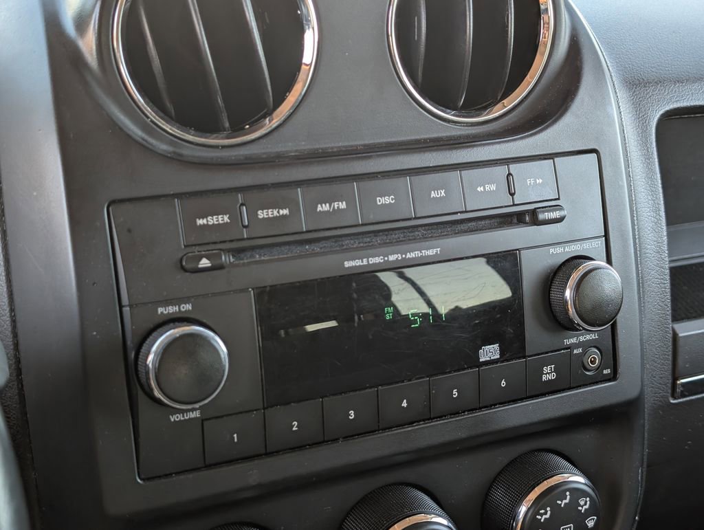 Used 2012 Jeep Patriot Latitude w/ All-Weather Capability Group image 15