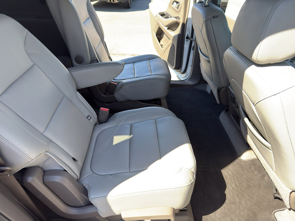 Used 2020 Chevrolet Traverse LT w/ LT Premium Package image 31