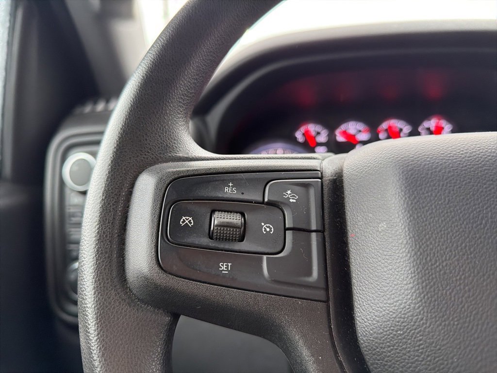 Certified 2023 Chevrolet Silverado 1500 Custom image 34