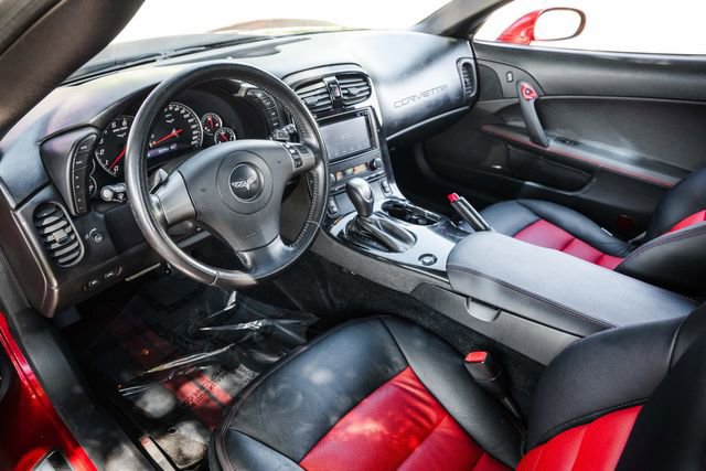 Used 2008 Chevrolet Corvette Coupe w/ Preferred Equipment Group image 2