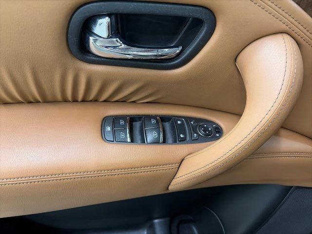 Used 2016 INFINITI QX80 Limited w/ All Season Package image 15