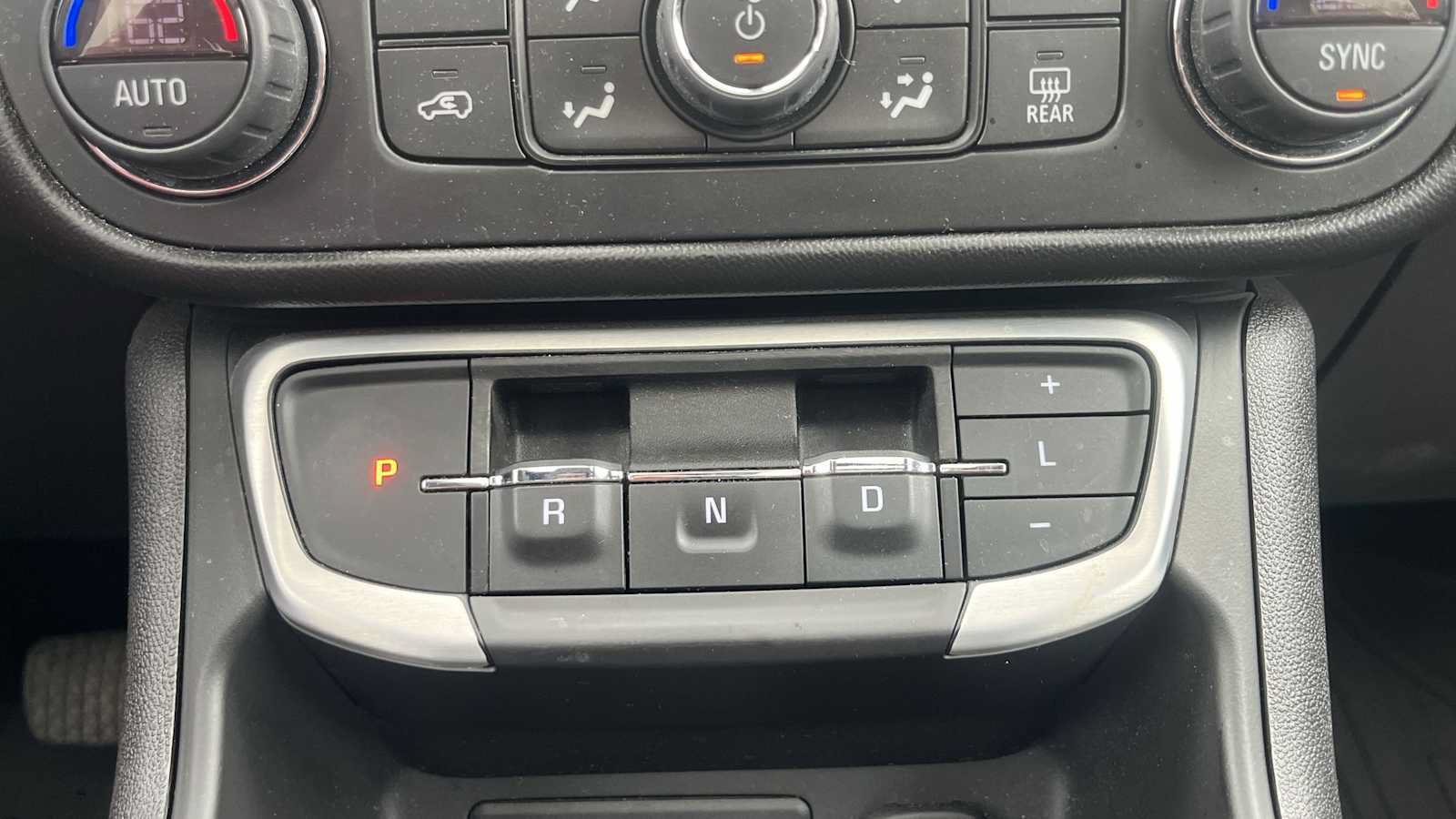 Used 2022 GMC Terrain SLT w/ Infotainment Package II AWD/4WD image 51