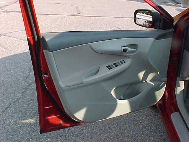 Used 2009 Toyota Corolla LE w/ All Weather Guard Pkg image 15