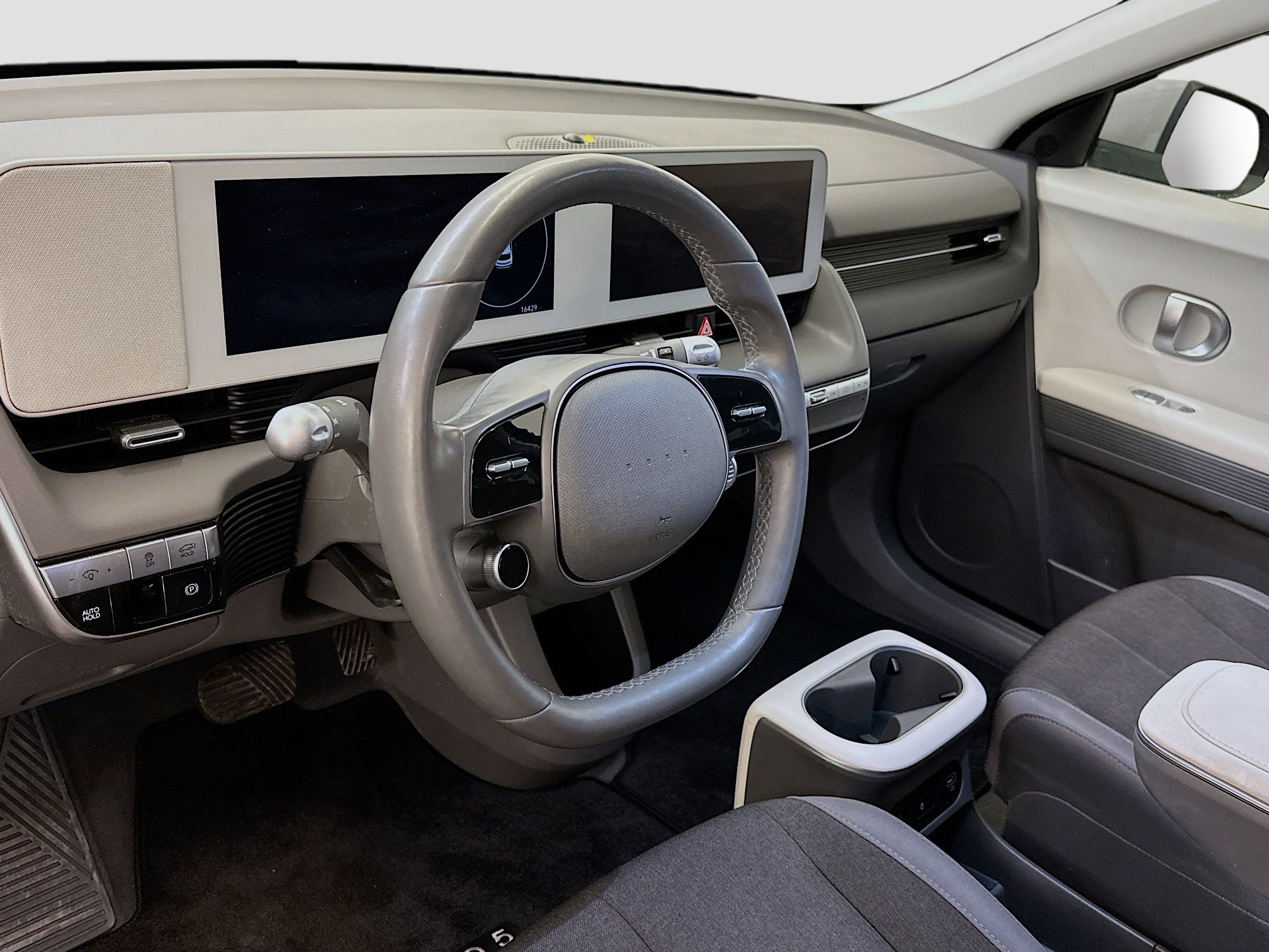 Used 2024 Hyundai Ioniq 5 SEL image 18