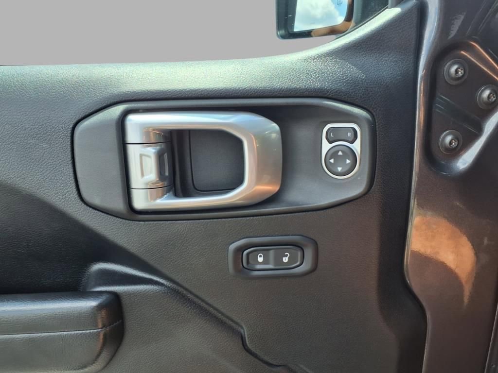 Used 2021 Jeep Wrangler Unlimited Sport image 17