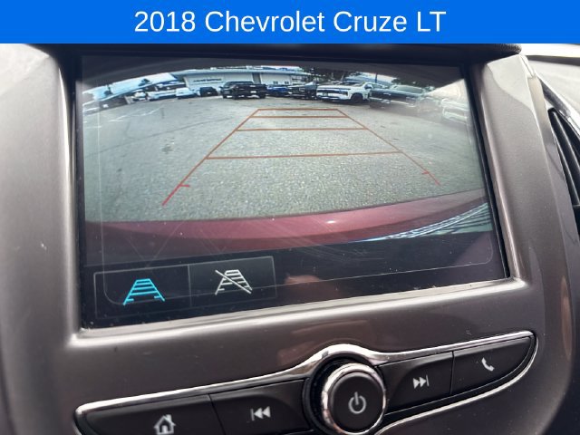 Certified 2018 Chevrolet Cruze LT w/ Convenience Package FWD image 19