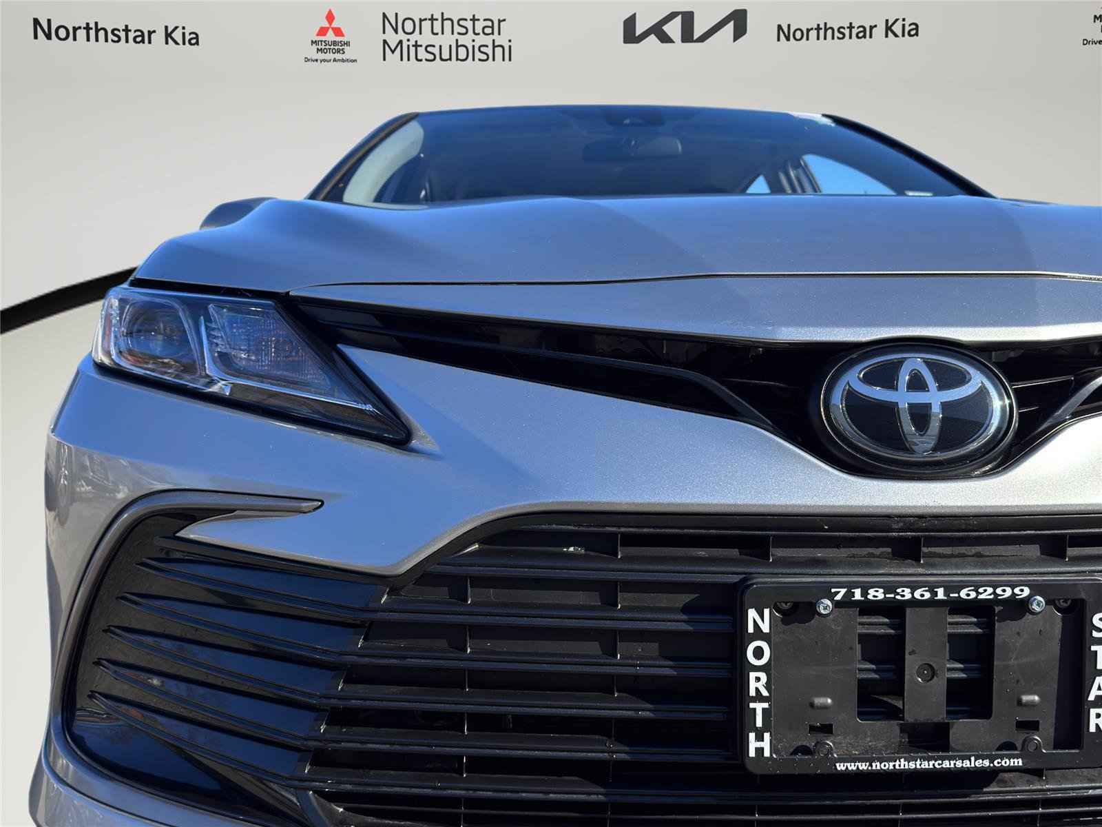 Used 2022 Toyota Camry LE AWD/4WD image 24