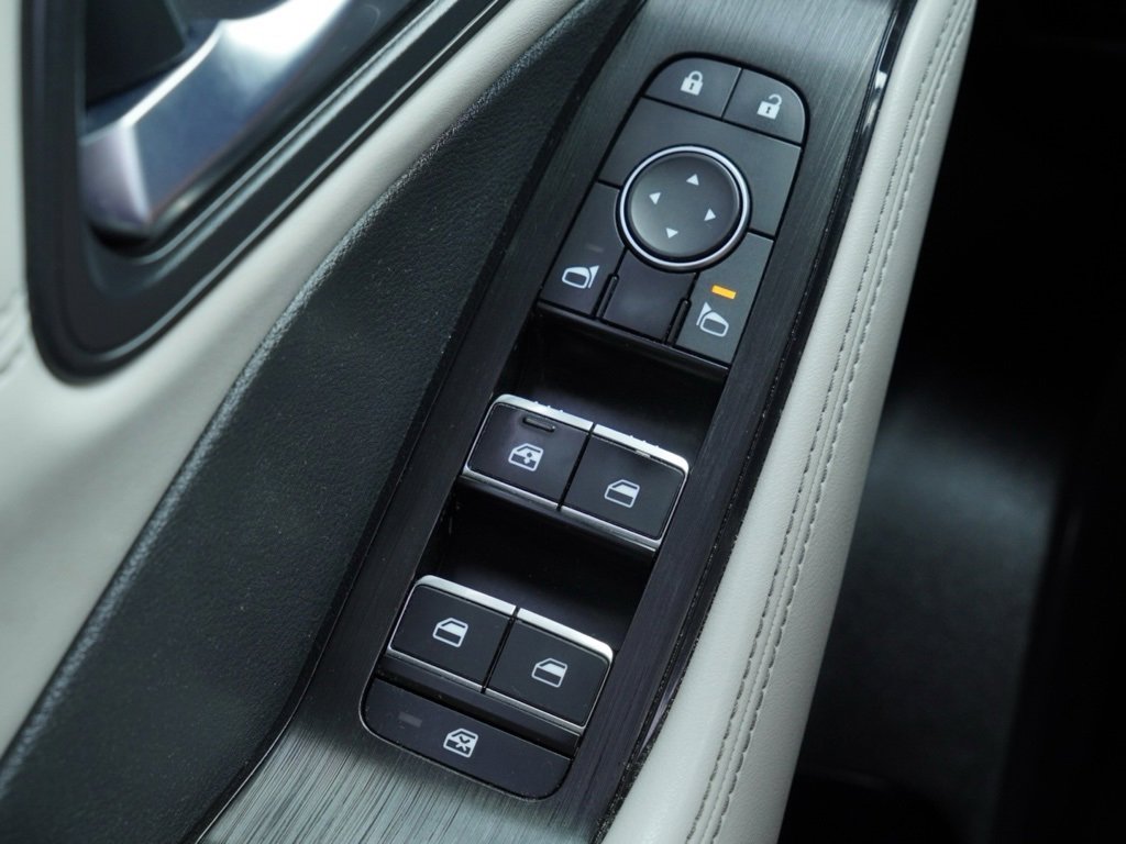 Used 2023 Nissan Rogue SL w/ SL Premium Package image 14