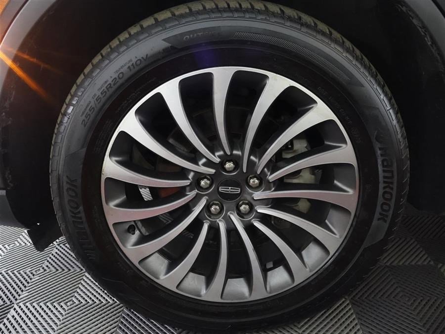Used 2020 Lincoln Aviator Reserve w/ Equipment Group 201A image 22
