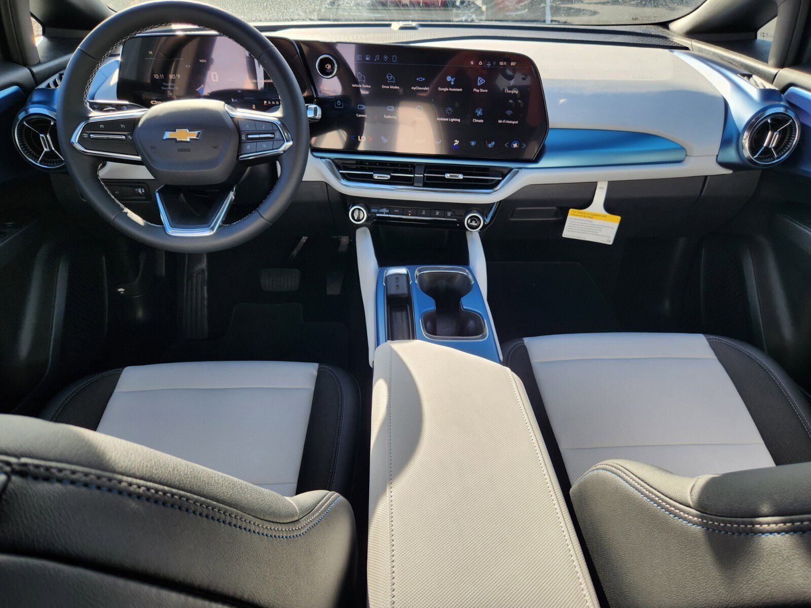 New 2026 Chevrolet Equinox EV LT image 8