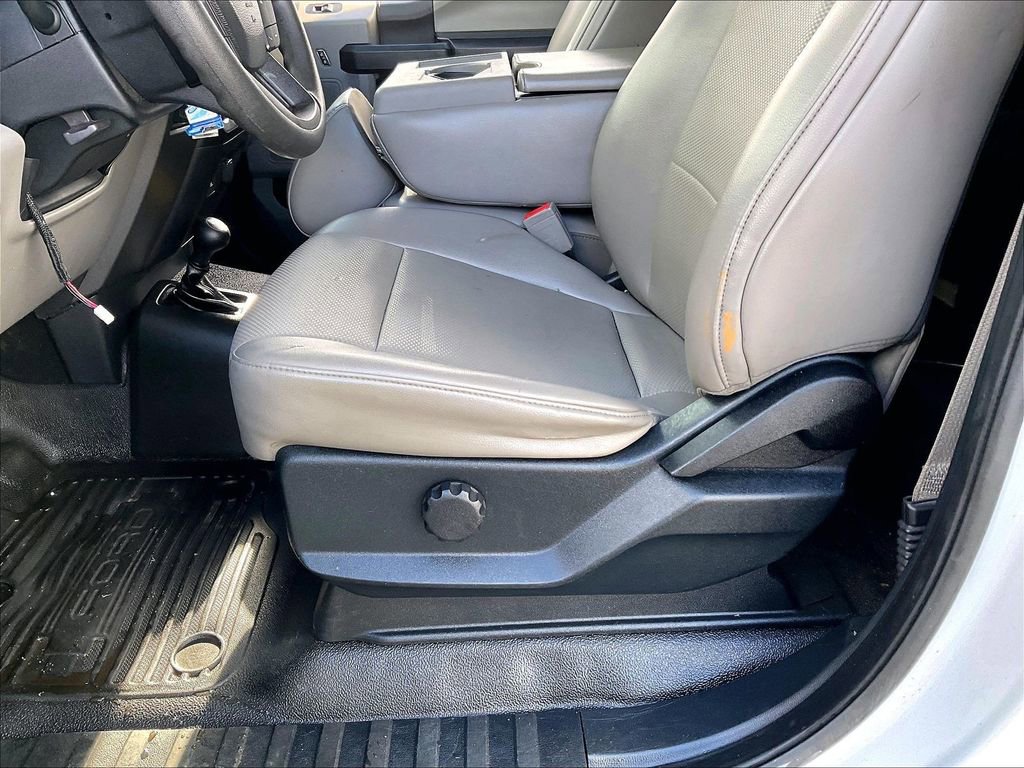 Used 2019 Ford F550 4x4 Regular Cab Super Duty image 25