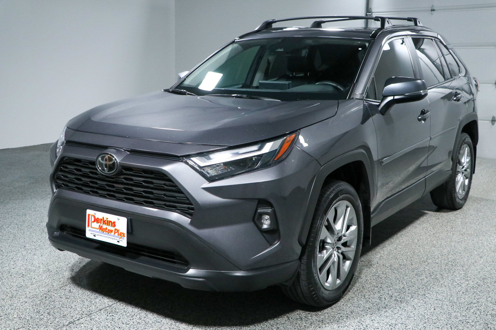 Used 2024 Toyota RAV4 XLE Premium FWD image 32