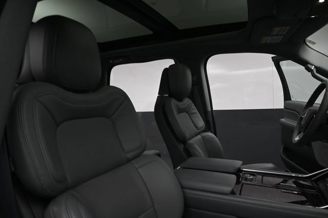 Used 2020 Lincoln Navigator Reserve w/ Luxury Package AWD/4WD image 33