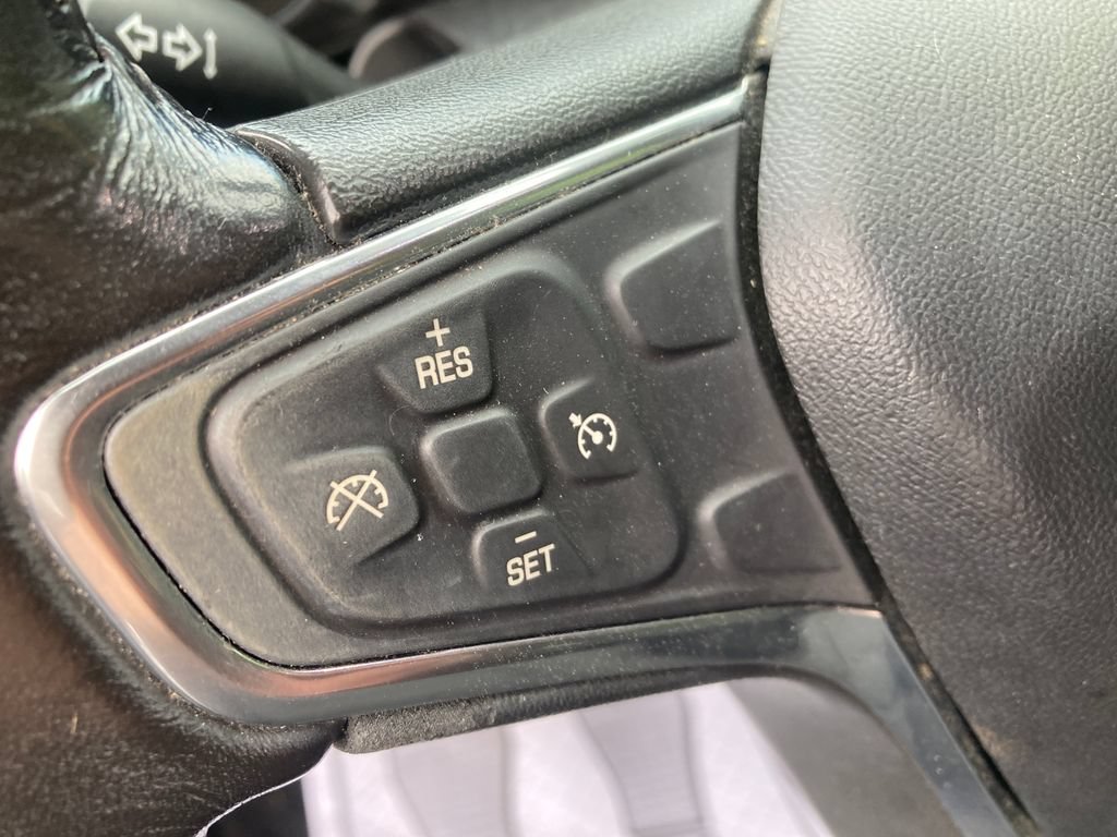 Used 2019 Chevrolet Equinox LT AWD/4WD image 39