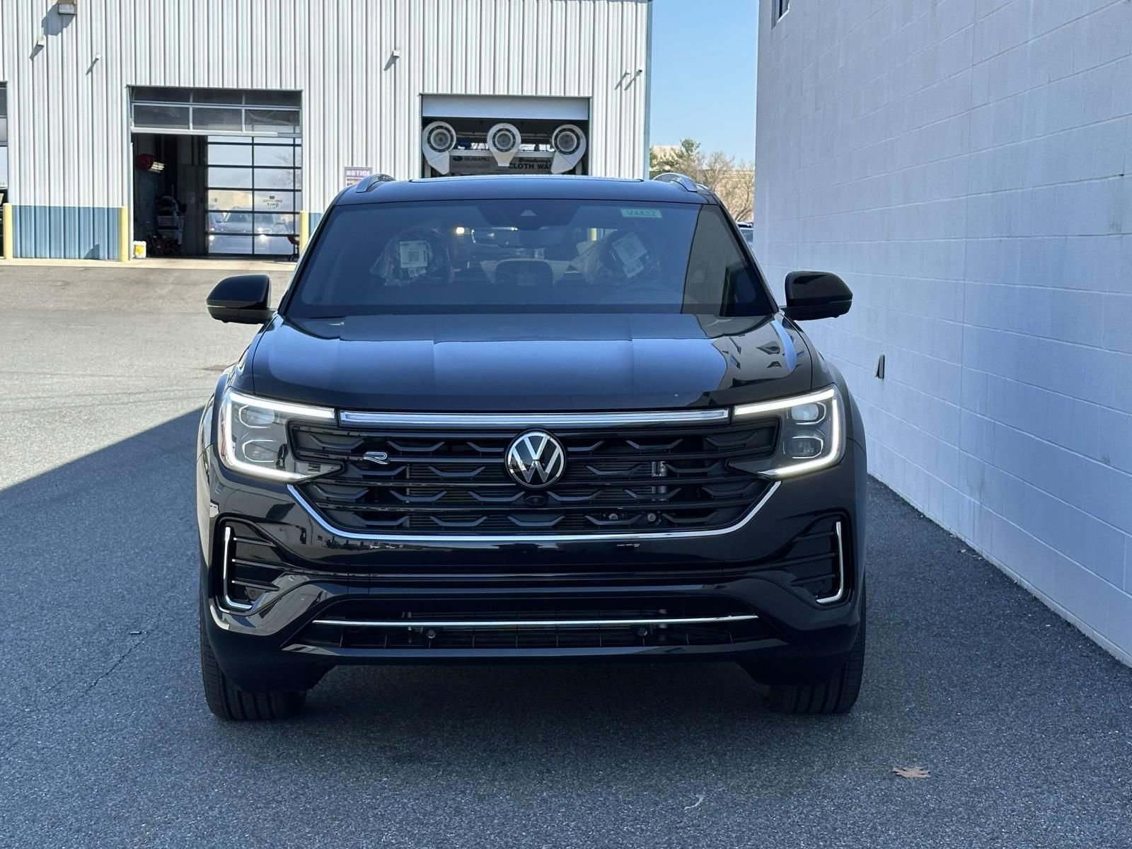 New 2026 Volkswagen Atlas Cross Sport SEL Premium R-Line image 9