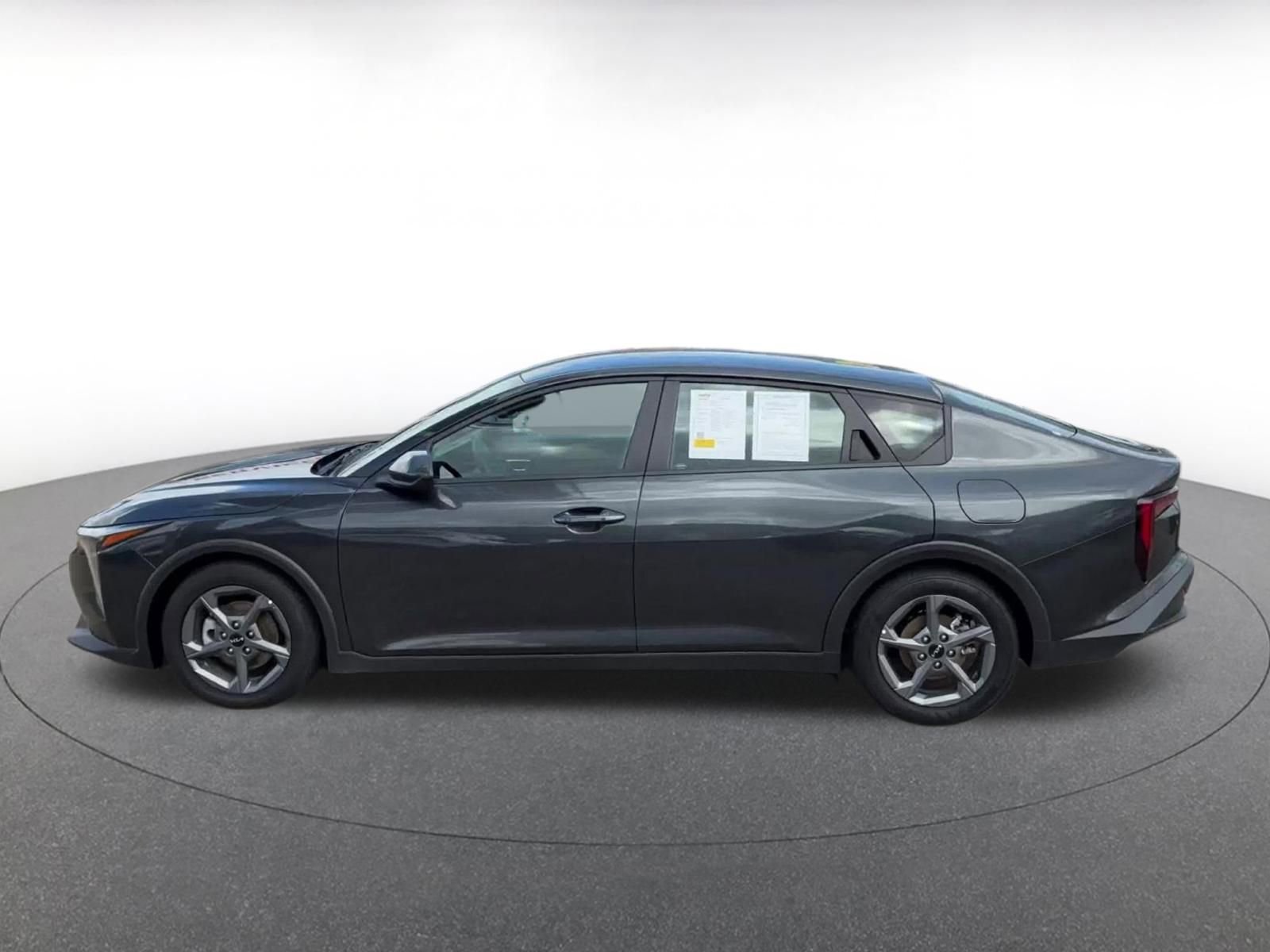 Used 2025 Kia K4 LXS FWD image 8