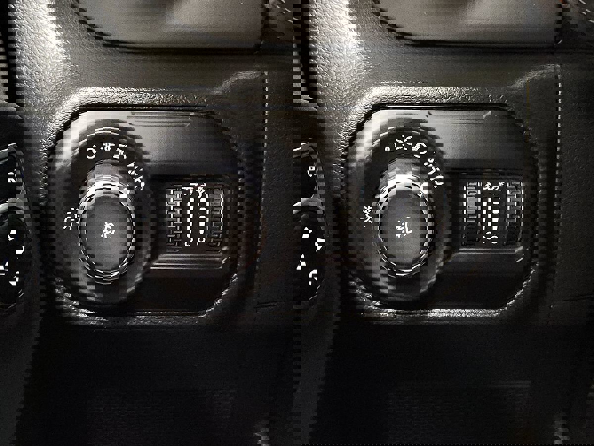 Used 2021 Jeep Wrangler Unlimited Sport image 30