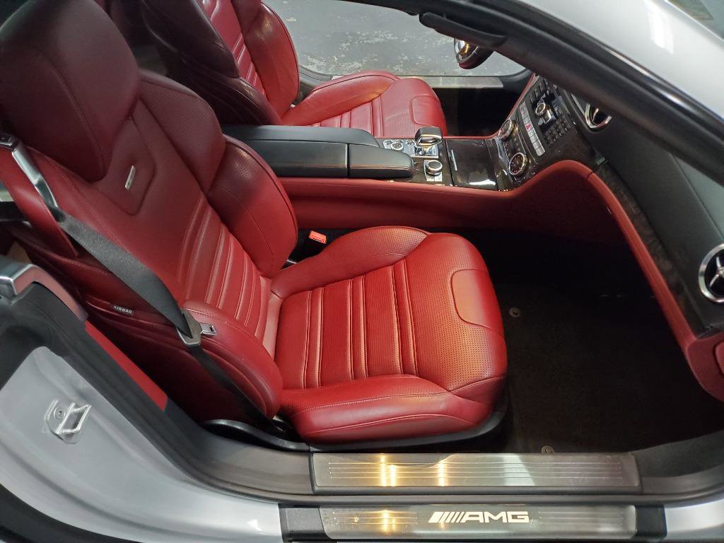 Used 2014 Mercedes-Benz SL 63 AMG image 10