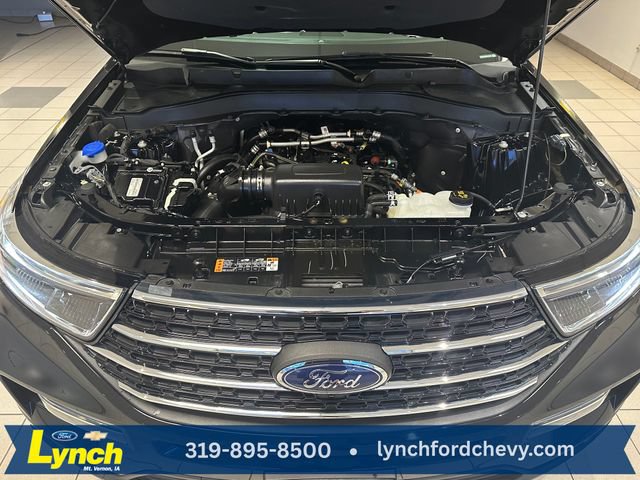 Used 2024 Ford Explorer XLT w/ Equipment Group 202A AWD/4WD image 32